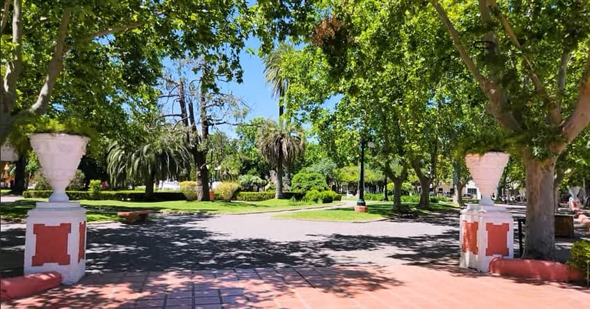 imagen plaza San Antonio de Areco